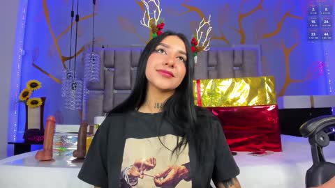 Snapshot of leiawong chatting on December 2024 03:37:01 AM Leia online show from December 2024 03:37:01 AM