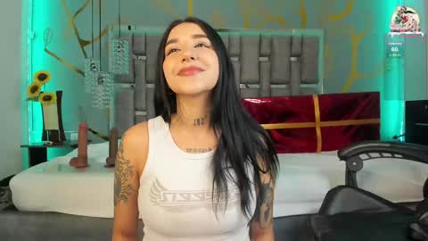 Snapshot of leiawong chatting on December 2024 05:31:01 AM Leia online show from December 2024 05:31:01 AM