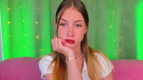 leiawow online show from April 2026 08:48:01 AM