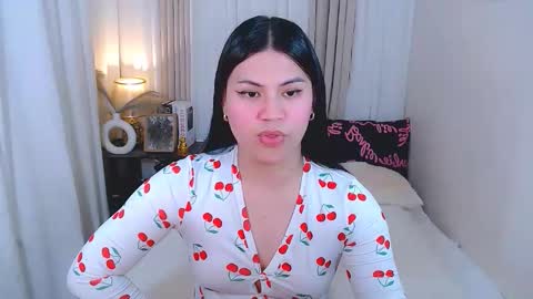 Snapshot of leighcortesi chatting on October 2025 04:11:01 PM Cailey online show from October 2025 04:11:01 PM