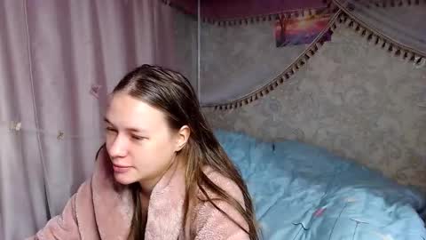 Snapshot of leila_bambi chatting on December 2025 06:59:02 PM leila_bambi online show from December 2025 06:59:02 PM
