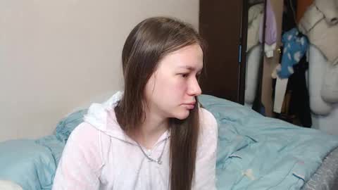 leila_bambi_ online show from February 2025 04:33:01 PM