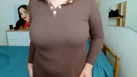 Snapshot of leila_beayte_ chatting on February 2026 05:23:01 AM Leila online show from February 2026 05:23:01 AM