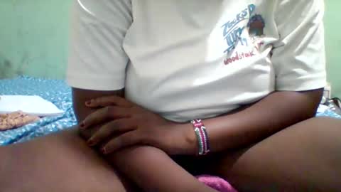 Snapshot of leilah_hope chatting on February 2026 06:37:01 AM leilah_hope online show from February 2026 06:37:01 AM