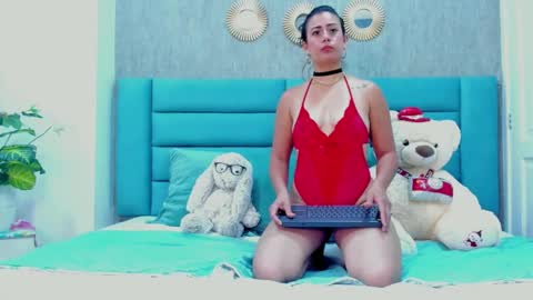   online show from February 2025 04:22:01 AM