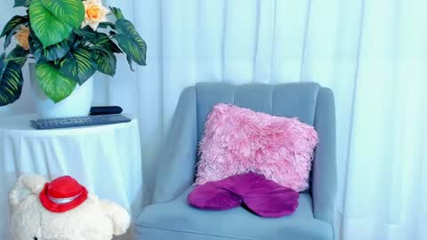   online show from February 2025 07:23:01 AM