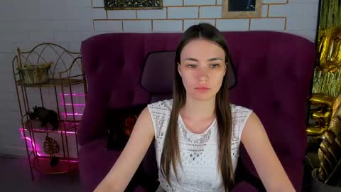 Leila Rai online show from May 2026 02:33:01 PM