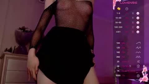 Leila online show from November 2025 12:53:01 AM