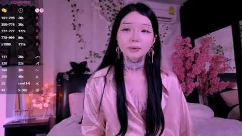 Snapshot of lein_bone chatting on November 2025 12:10:02 AM Lein online show from November 2025 12:10:02 AM