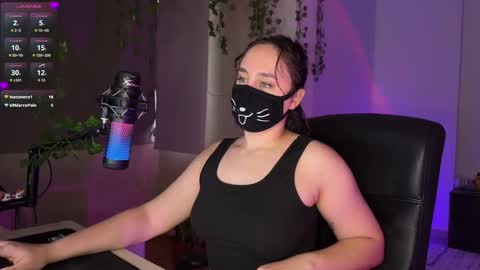 Lemi online show from November 2025 05:22:01 PM