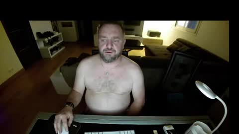 Snapshot of lemouth006 chatting on December 2024 06:49:02 AM Ange online show from December 2024 06:49:02 AM