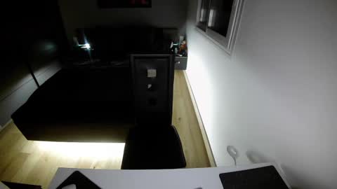 Snapshot of lemouth006 chatting on December 2024 05:16:02 AM Ange online show from December 2024 05:16:02 AM