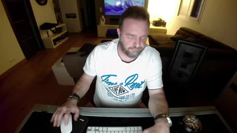 Snapshot of lemouth006 chatting on January 2025 01:04:02 AM Ange online show from January 2025 01:04:02 AM