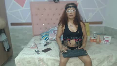 Snapshot of lena_lawson chatting on December 2024 03:37:02 AM lena_lawson online show from December 2024 03:37:02 AM