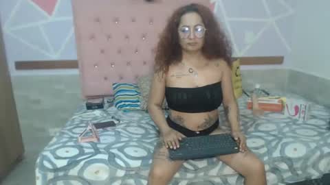 Snapshot of lena_lawson chatting on December 2024 07:58:01 AM lena_lawson online show from December 2024 07:58:01 AM