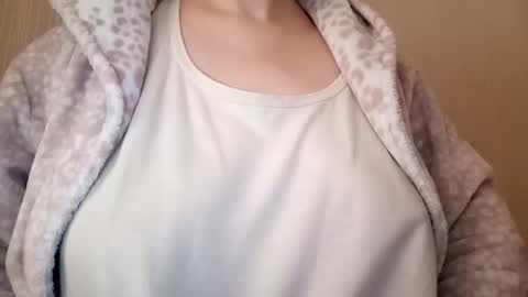 Snapshot of lenagolden chatting on February 2026 10:09:01 AM lenagolden online show from February 2026 10:09:01 AM