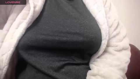 Snapshot of lenagolden chatting on February 2026 05:16:02 AM lenagolden online show from February 2026 05:16:02 AM