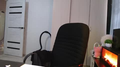 Snapshot of lenagordon chatting on November 2025 07:46:02 AM lenagordon online show from November 2025 07:46:02 AM