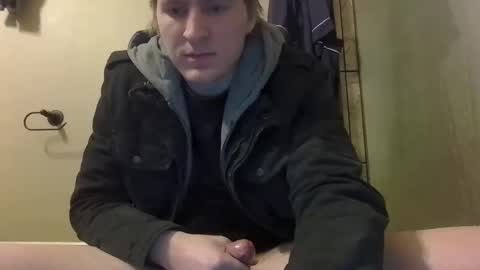 Snapshot of lenewton2004 chatting on January 2025 10:37:01 PM lenewton2004 online show from January 2025 10:37:01 PM