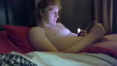 Snapshot of lenewton2004 chatting on February 2025 01:46:02 AM lenewton2004 online show from February 2025 01:46:02 AM