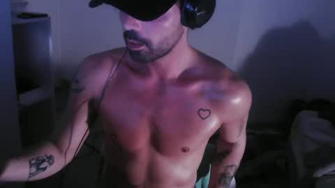 Snapshot of leo1991lol chatting on December 2024 03:47:02 AM leo1991lol online show from December 2024 03:47:02 AM