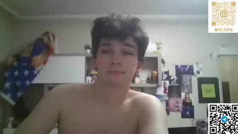 Snapshot of leo_cutie chatting on August 2026 09:46:01 PM leo_cutie online show from August 2026 09:46:01 PM