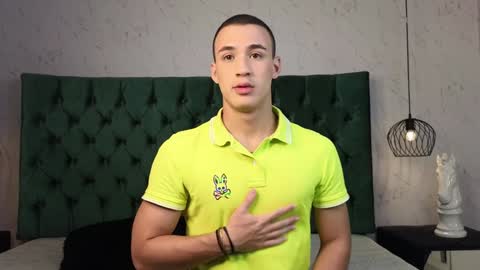 Snapshot of leo_delvey chatting on January 2025 02:22:01 AM leo online show from January 2025 02:22:01 AM