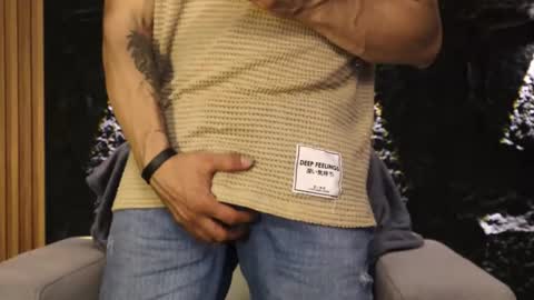 Leo  Diaz online show from January 2026 02:16:01 AM