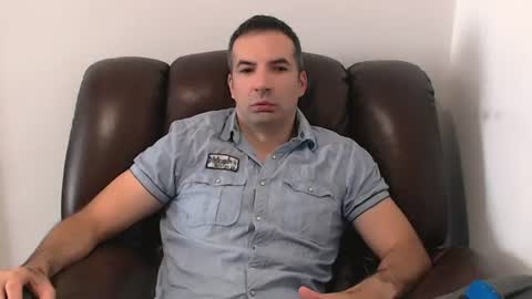 Snapshot of leo_gianni chatting on August 2026 08:38:01 AM Leo Gianni online show from August 2026 08:38:01 AM