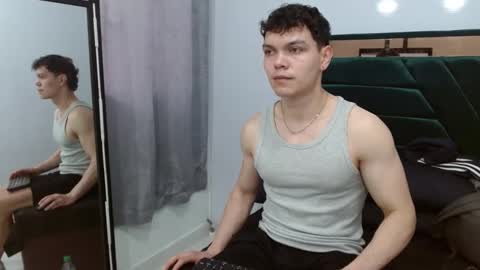 Snapshot of leo_morris chatting on December 2024 02:17:02 PM leo_morris online show from December 2024 02:17:02 PM