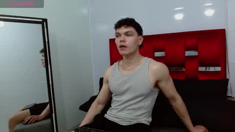 Snapshot of leo_morris chatting on January 2025 09:20:01 PM leo_morris online show from January 2025 09:20:01 PM