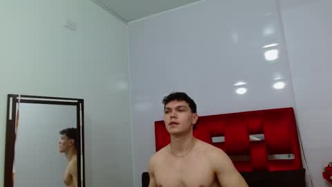 Snapshot of leo_morris chatting on January 2025 03:47:01 PM leo_morris online show from January 2025 03:47:01 PM