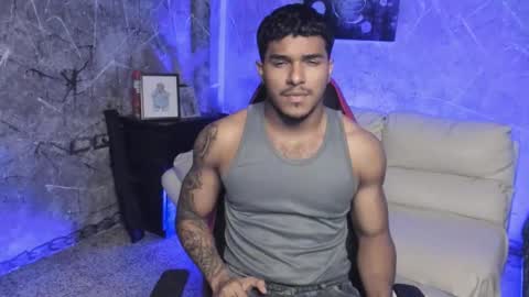 Leo independent model online show from October 2025 12:41:02 AM