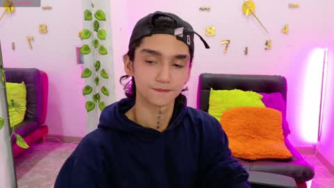 Snapshot of leoadamss chatting on January 2025 04:30:02 PM Leo online show from January 2025 04:30:02 PM