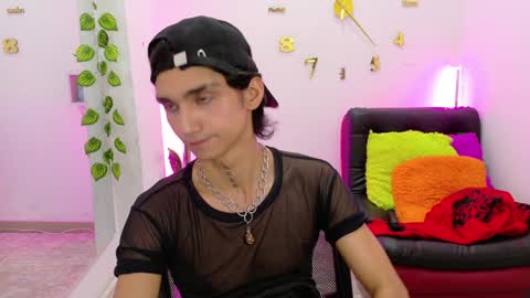 Snapshot of leoadamss chatting on January 2025 08:15:02 PM Leo online show from January 2025 08:15:02 PM