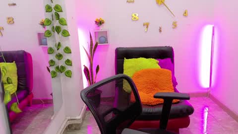 Snapshot of leoadamss chatting on January 2025 02:24:02 PM Leo online show from January 2025 02:24:02 PM