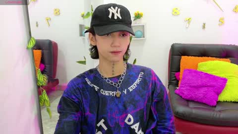 Snapshot of leoadamss chatting on February 2025 12:57:02 PM Leo online show from February 2025 12:57:02 PM