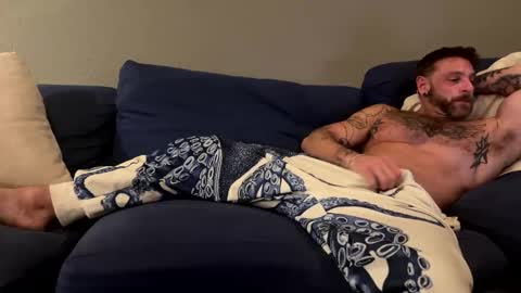 Leo Bayne online show from November 2025 07:58:01 AM