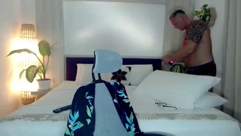 Snapshot of leoboyf4f chatting on November 2025 04:30:01 PM TheBigLeo online show from November 2025 04:30:01 PM