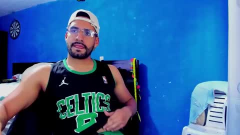 Leon Hart online show from December 2024 06:40:01 PM