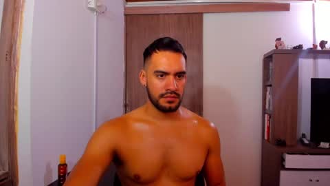 Leon Hart online show from February 2025 10:28:02 PM