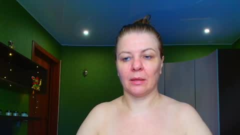 Leona tracie online show from May 2026 03:35:02 AM