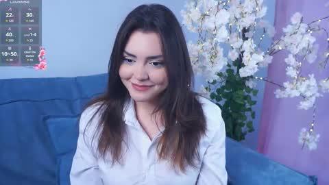 Mia online show from November 2025 08:46:02 AM