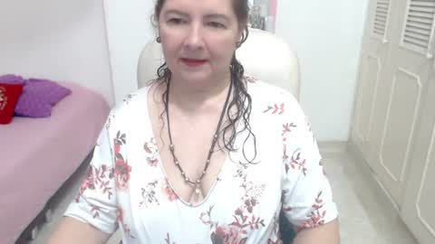 leonela   online show from June 2026 09:05:02 PM