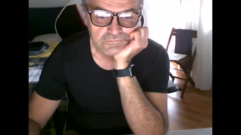 Snapshot of leonida62 chatting on October 2025 08:38:01 AM leonida62 online show from October 2025 08:38:01 AM