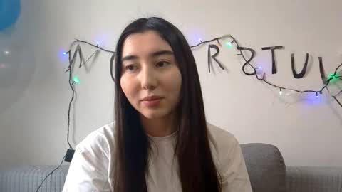 Snapshot of leonieschmith chatting on November 2025 10:36:01 AM Alice online show from November 2025 10:36:01 AM