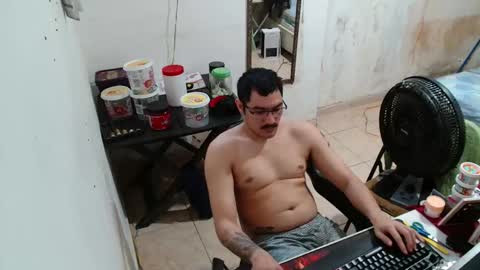 Snapshot of leonino231 chatting on December 2025 04:01:02 PM leonino231 online show from December 2025 04:01:02 PM