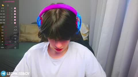 leonkissboy online show from March 2026 04:51:01 AM