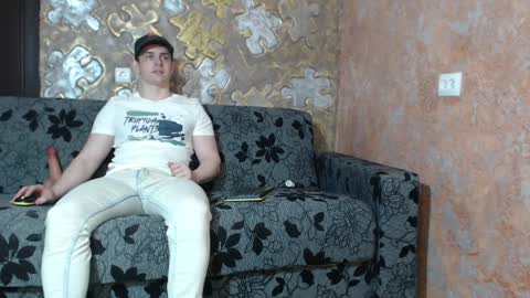 leoroman online show from January 2025 01:37:02 PM