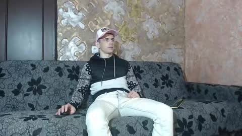 leoroman online show from October 2025 09:06:02 AM